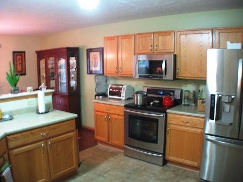 3rd image of 319 Hartford Ct
