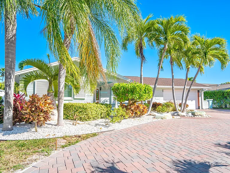 3003 W Vina Del Mar Blvd — Photo 7