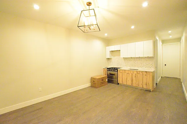 Rented by Miron Realty Group | media 70