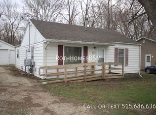 443 Hart Ave, Des Moines, IA 50315