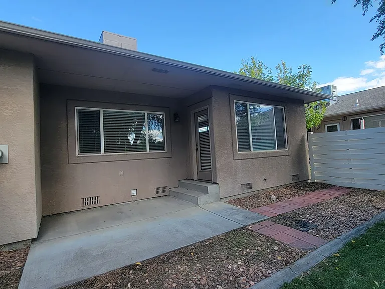 2835 Brittany Dr — Photo 10