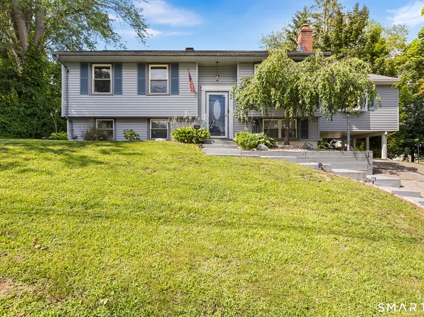 9 Glenridge Drive, Ansonia, CT 06401