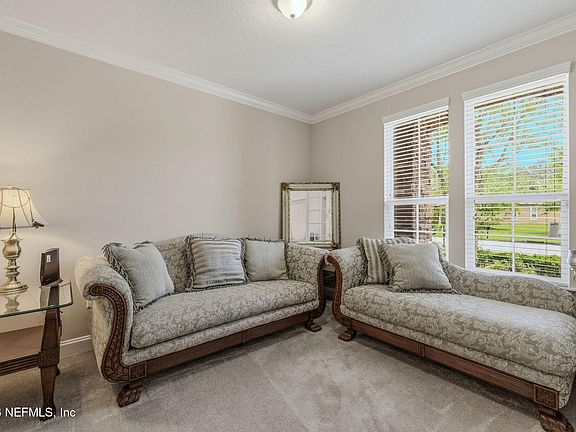 5th image of 753 ASPEN LEAF Drive