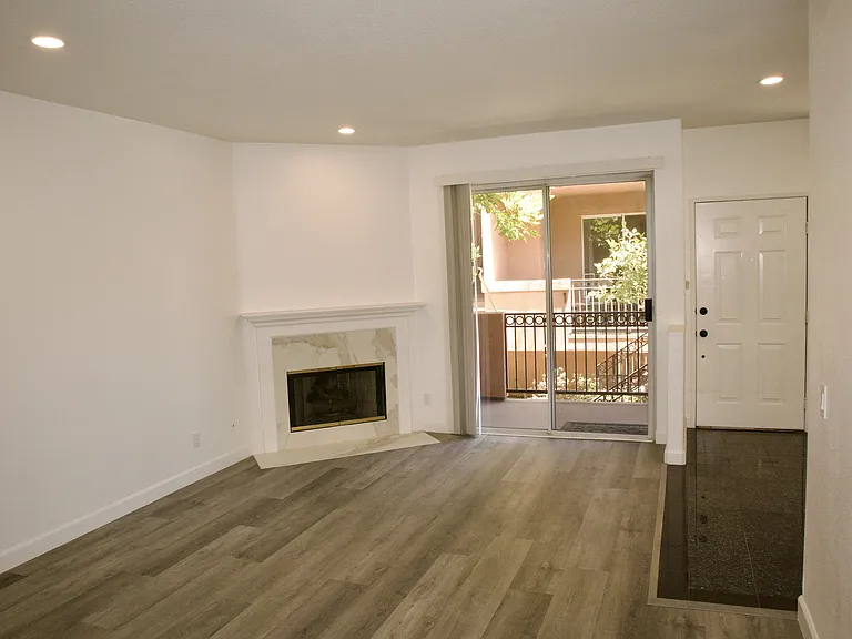 21834 S Vermont Ave #1 — Photo 8