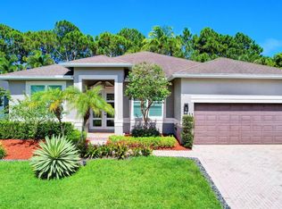 11 Lake Eden Dr, Boynton Beach, FL 33435