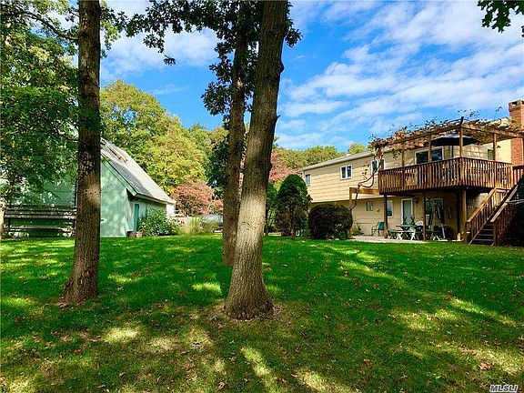 4th image of 10 Garden Ct