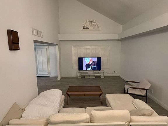 4th image of 3036 Donnegal Bay Dr