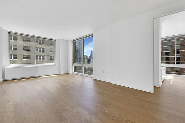 Rented by Cooper & Cooper Real Estate | media 21