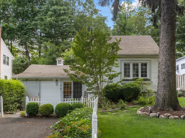 15 Fairmead Road, Darien, CT 06820