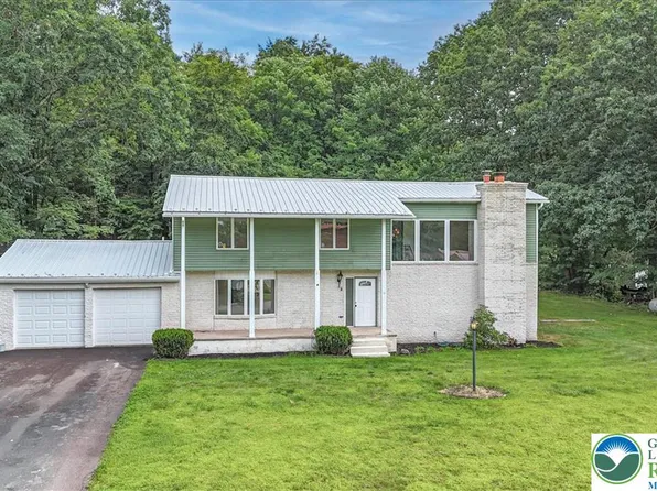 15 Cedar St, Hunlock Creek, PA 18621