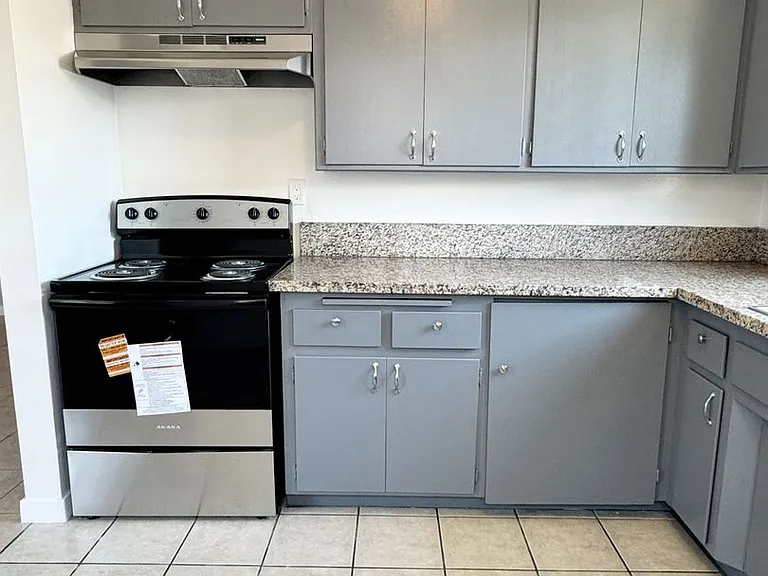 1740 Freeman Ave. — Photo 5