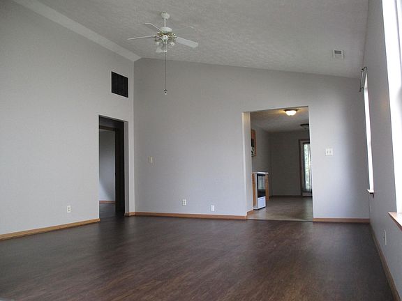 2nd image of 110 Kinkaid Dr