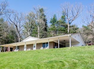 826 Mills Gap Rd, Fletcher, NC 28732