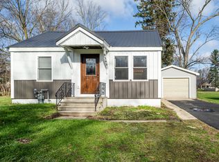 8163 Forest Beach Rd, Watervliet, MI 49098