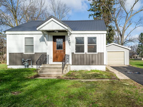 8163 Forest Beach Rd, Watervliet, MI 49098
