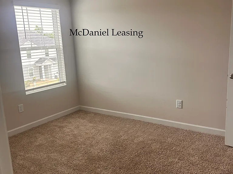 689 Grays Creek Rd — Photo 14