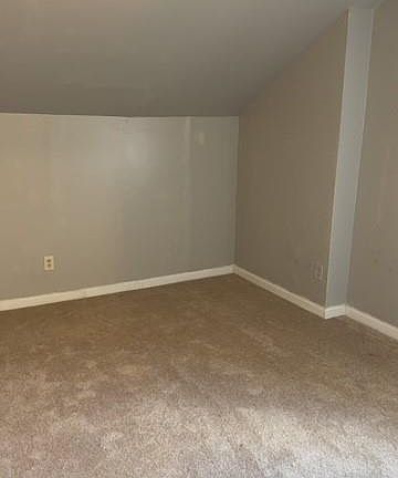 4th image of 2710 Chippewa St