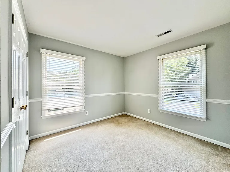 5208 Autumn Woods Dr — Photo 21