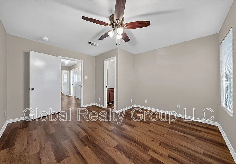 7802 Kingsbury Way #4 — Photo 13