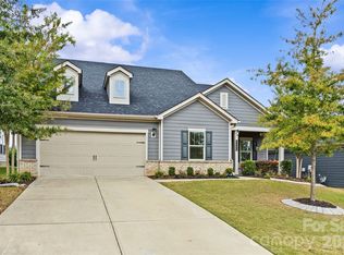 9306 Dufaux Dr, Charlotte, NC 28278