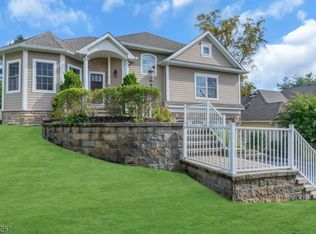 11 Linda Ct, Montville, NJ 07045