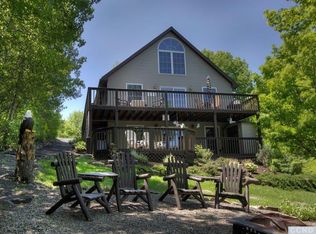 8 Rip Van Winkle Dr, Athens, NY 12015