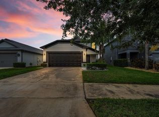 1921 Hawks View Dr, Ruskin, FL 33570