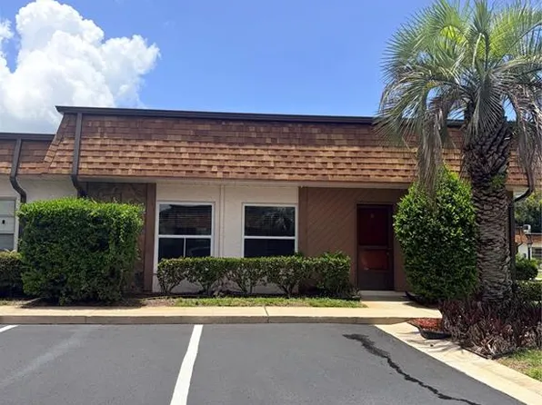 6050 Chesham Dr APT 5, New Port Richey, FL 34653