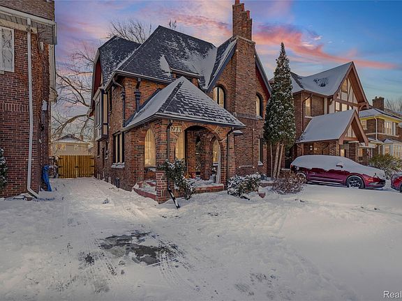 3rd image of 1977 Atkinson St