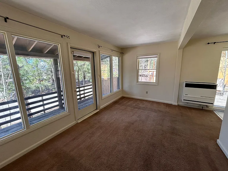 2890 Sacramento Ave — Photo 5