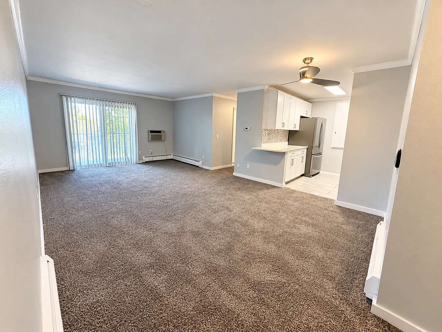 2 bed, 836 sqft, $1,800 — Photo 1