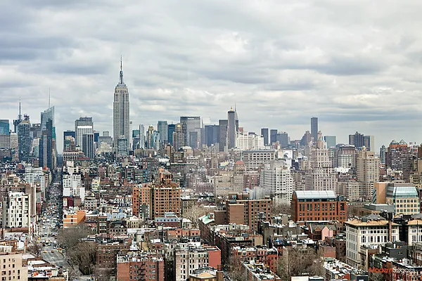 Sold by Modern Spaces | media 9