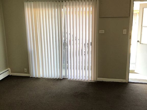 2nd image of 12510 S Lincoln St APT 3