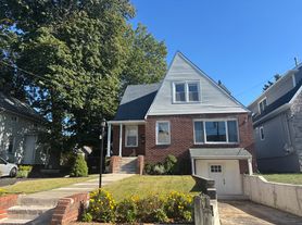 233 Broughton Ave, Bloomfield, NJ