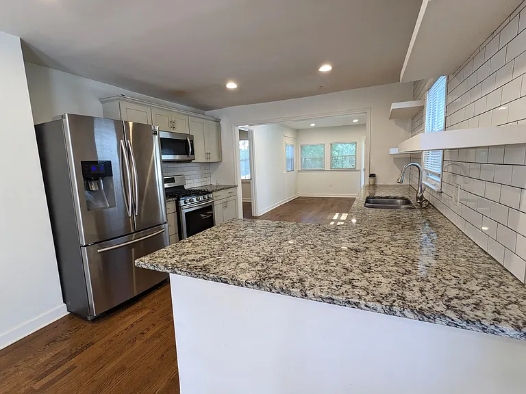 1683 Richland Rd SW — Photo 5