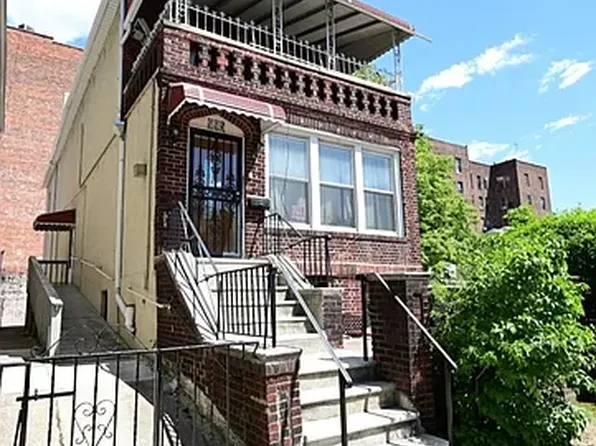 995 E 10th St, Brooklyn, NY 11230
