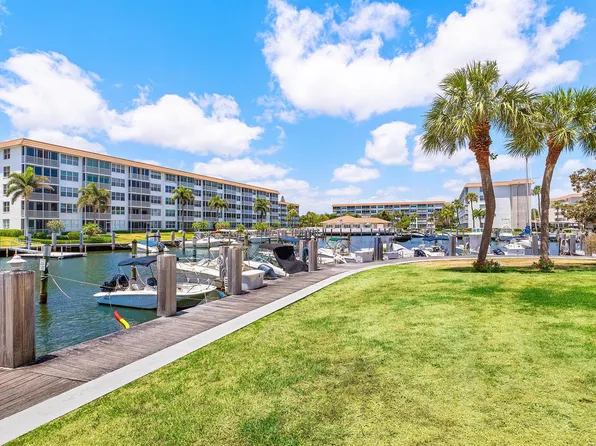911 Gardenia Dr APT 154, Delray Beach, FL 33483
