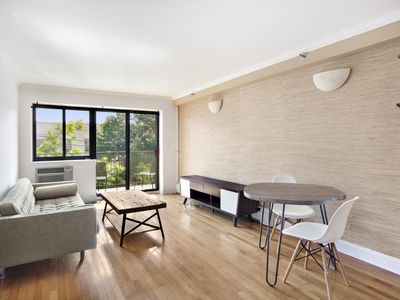 1443 28th Ave APT 2F, Long Island City, NY, 11102