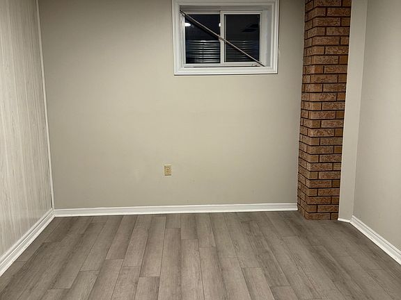 4th image of 162 Jackman Cres