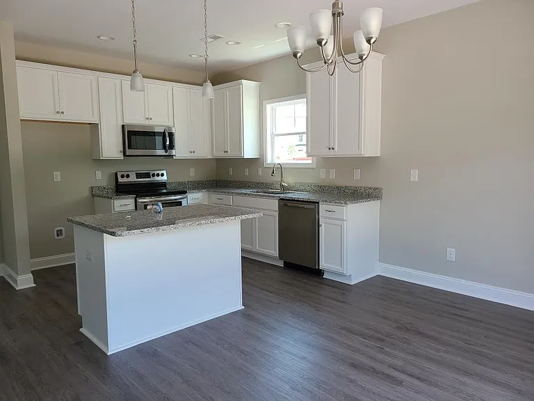 1409 Creek Bend Ter — Photo 6