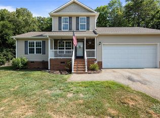 3816 Courtland Cir, Thomasville, NC 27360