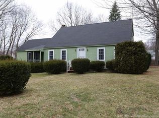 6 Ivanhoe Ln, Andover, MA 01810