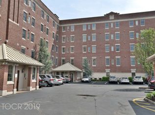 3105 Rio Vista Dr, Mahwah, NJ 07430