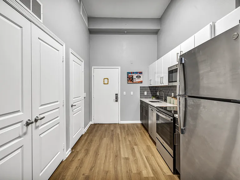 The Quarters Nueces House (Student Housing - Rent by the Bed) — Photo 103
