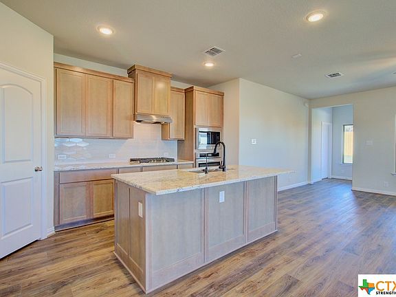 4th image of 1576 Seekat Dr