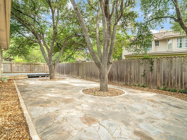 6664 Ruxton Ln — Photo 2