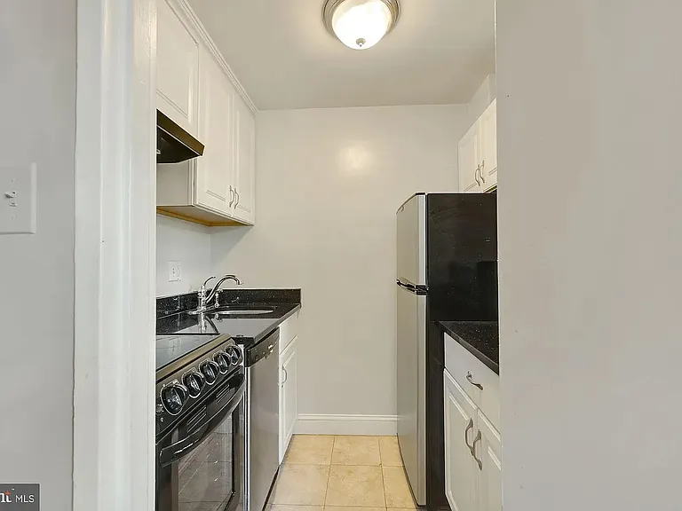 2141 I St NW #514 — Photo 17
