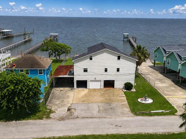 937 5th St, San Leon, TX 77539