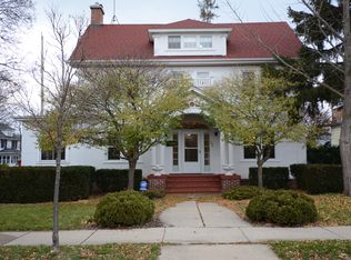 702 Lincoln Ave, Waukesha, WI 53186