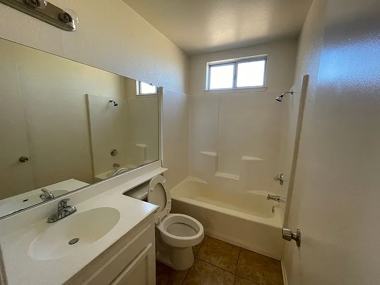 10246 Arroyo Ave — Photo 8